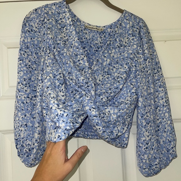 Abercrombie crop - Picture 2 of 4